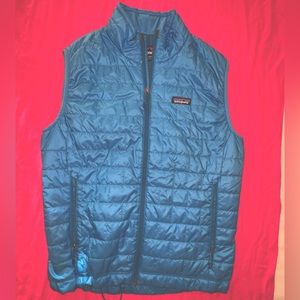 Patagonia blue men’s puffer vest